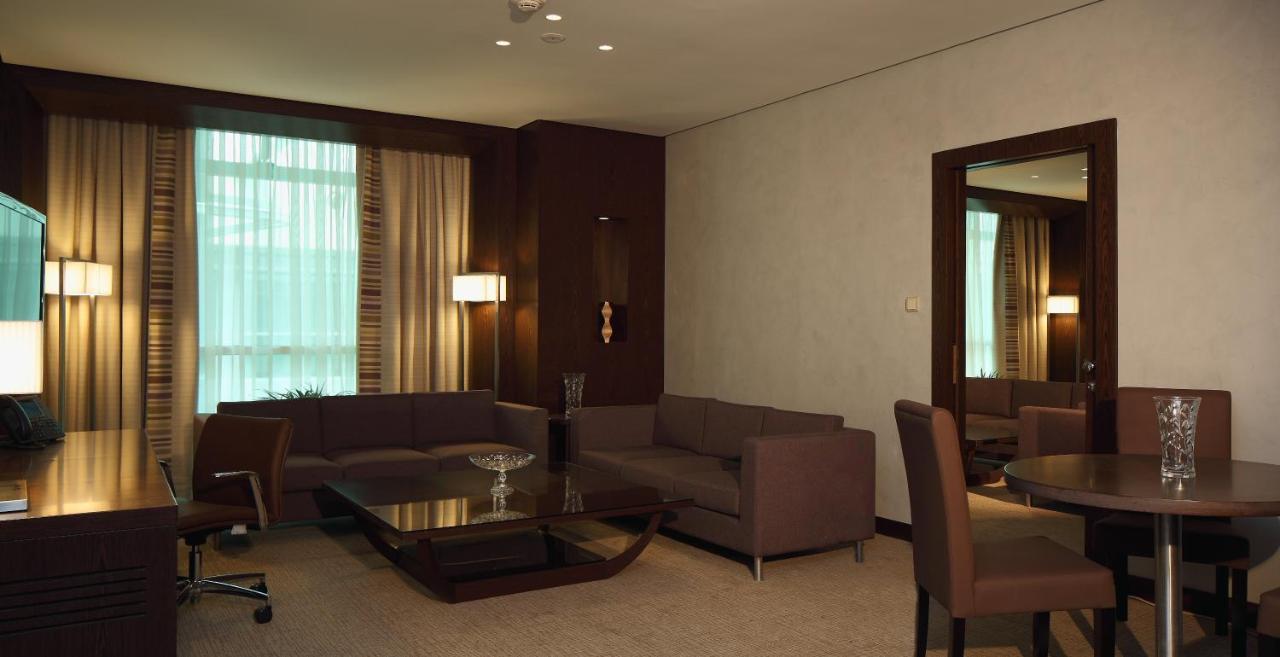 Holiday Inn Meydan By Ihg Riyadh Exterior photo