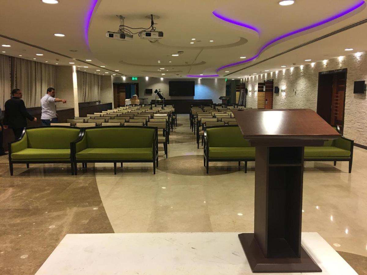 Holiday Inn Meydan By Ihg Riyadh Exterior photo